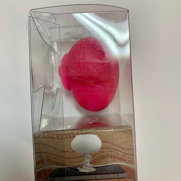 Pink Heart Mobile Phone Stand w/ Cable Winder - Picture 3 of 6